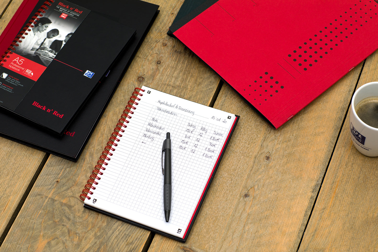 Oxford Black n' Red A4 Notitieboek 96vel Ruit 5mm - 4