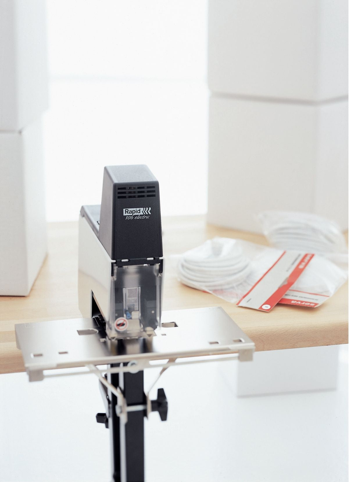 Rapid Classic 106E Elektrische Nietmachine voor 50 Vel - 2