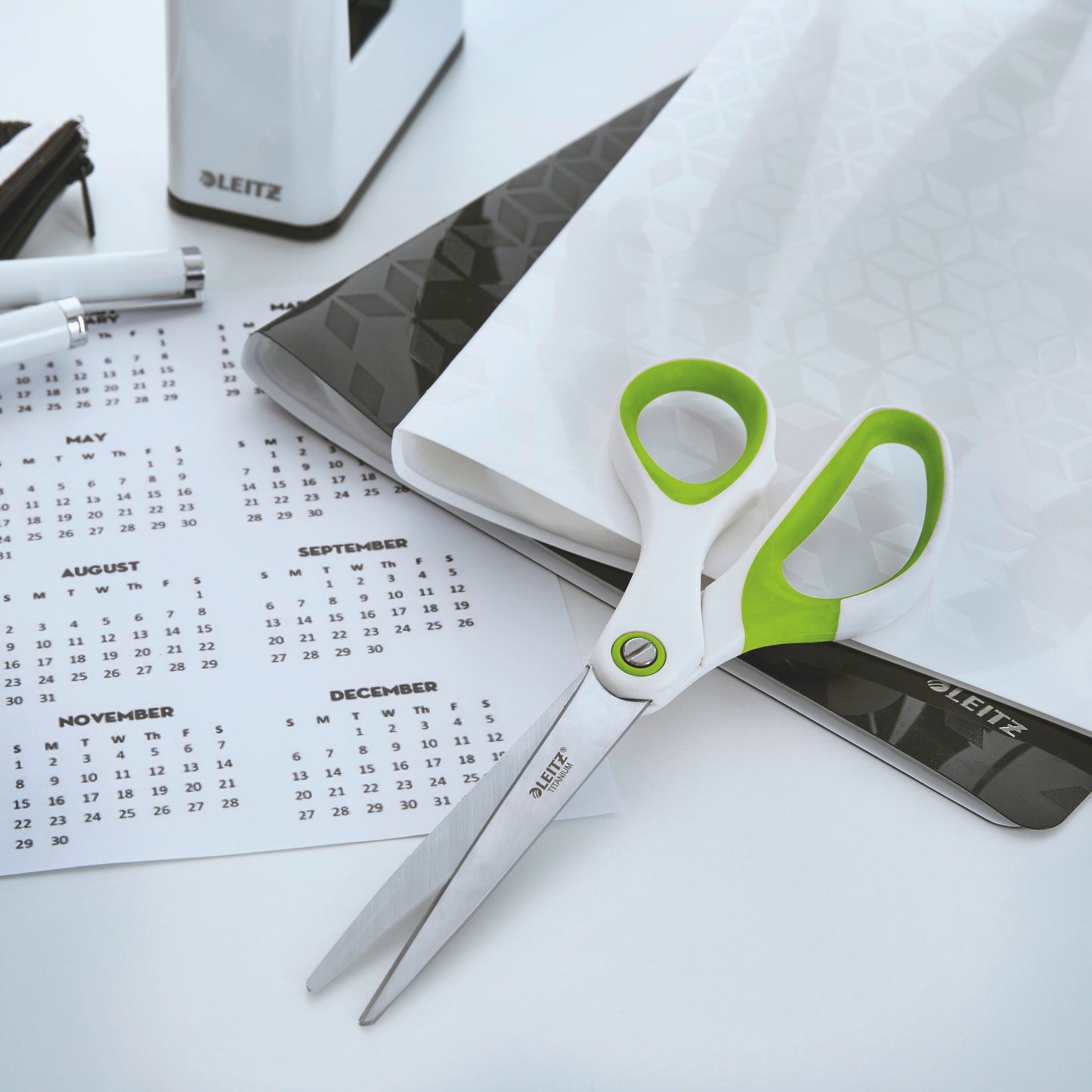 Leitz WOW Titanium 205mm schaar in groen met Duitse kwaliteit - 2