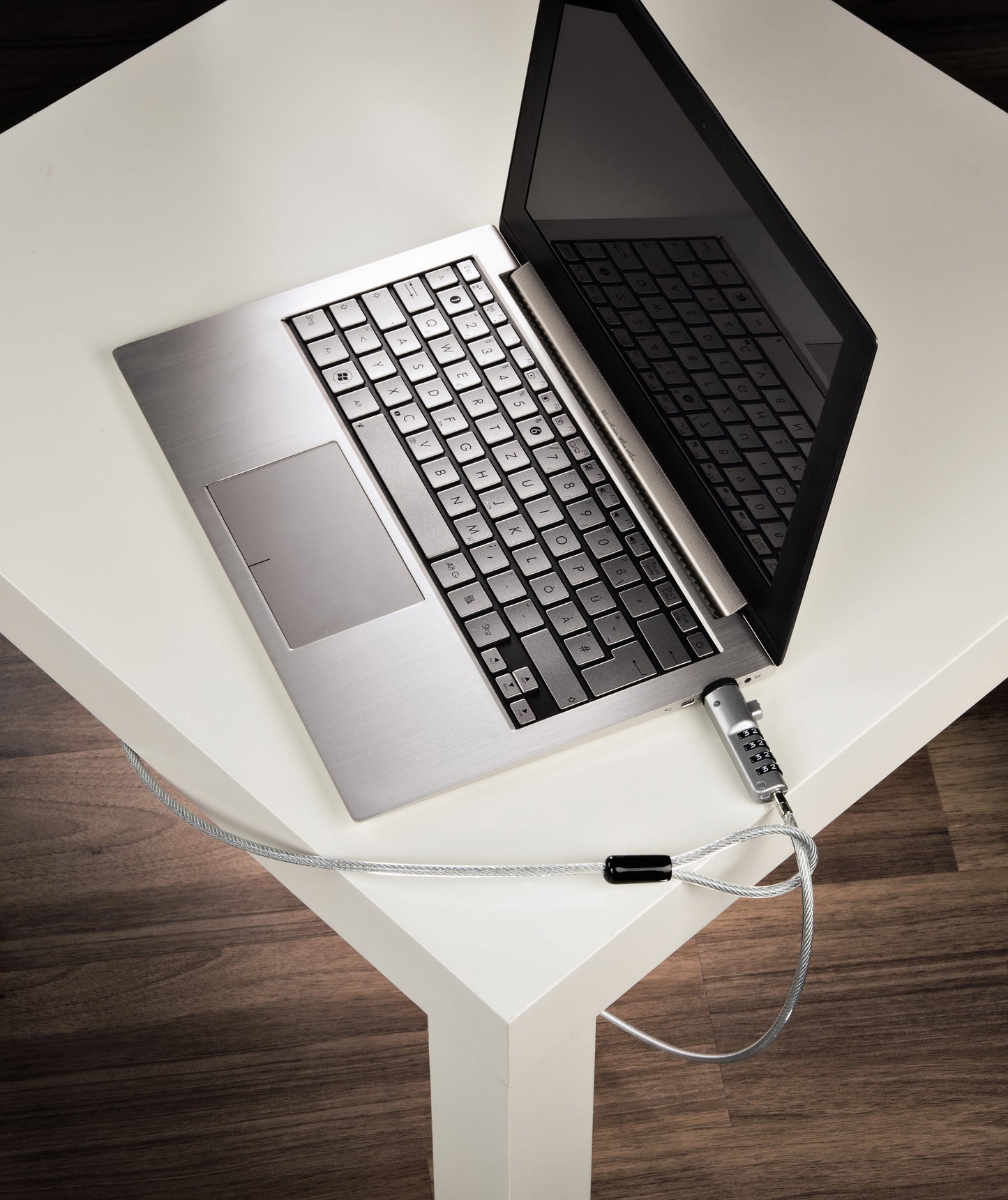 Notebook Beveiligingskabel met Cijferslot en USB-verbinding - 5