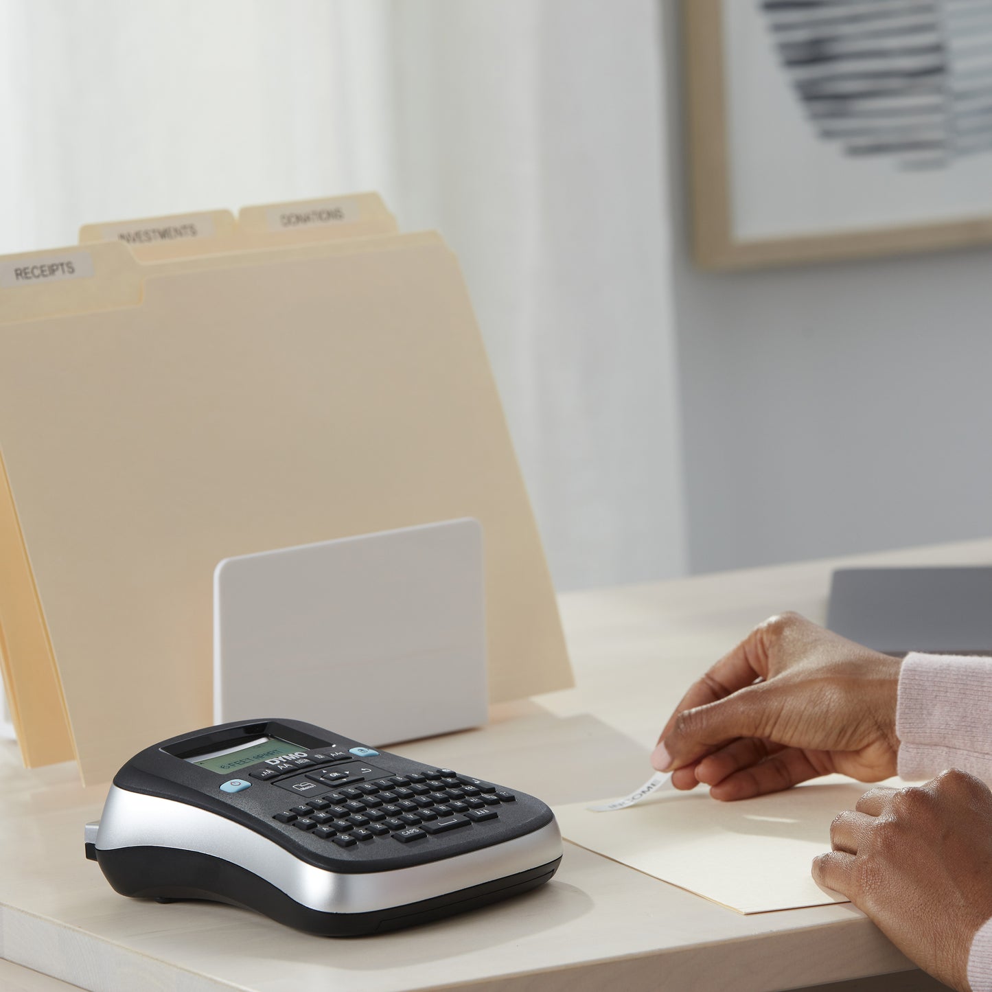 Dymo LabelManager 210D Qwerty Labelprinter met afdrukvoorbeeld - 3