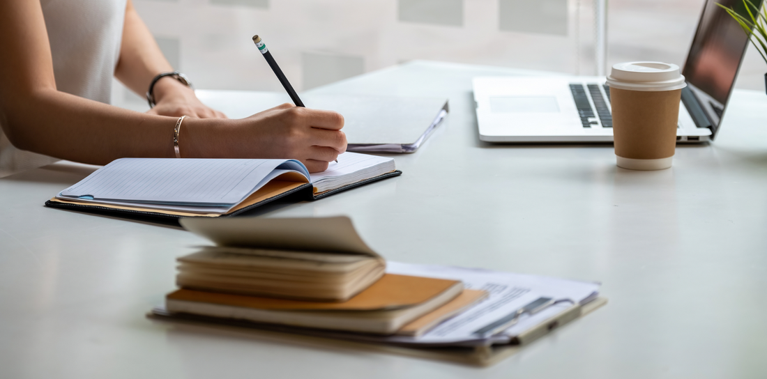 Top 5 onmisbare kantoorartikelen voor een productieve werkplek