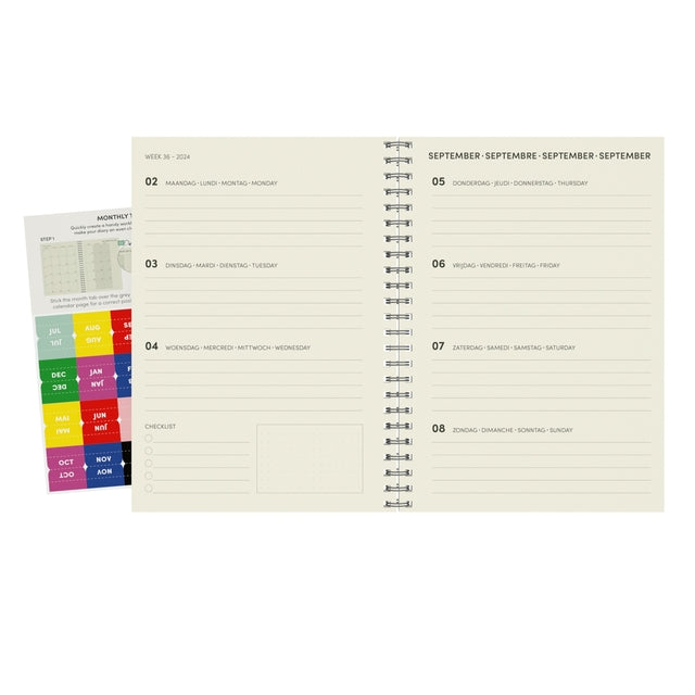 Schoolagenda 2024-2025 Lannoo Peanuts Special 18 Maanden, 7 Dagen Per Week - 2