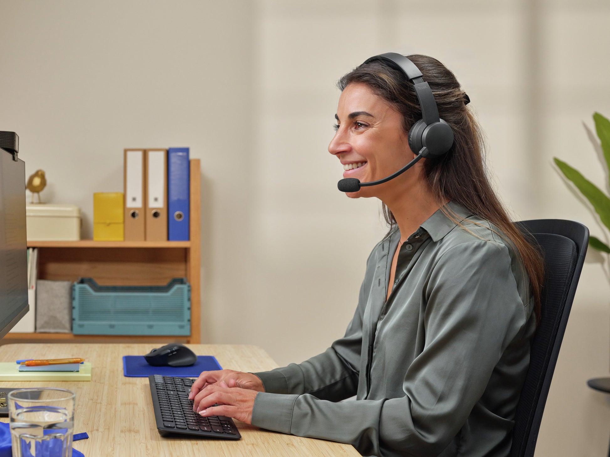 Trust Ayda Draadloze Headset met Noise-cancelling Microfoon - 5