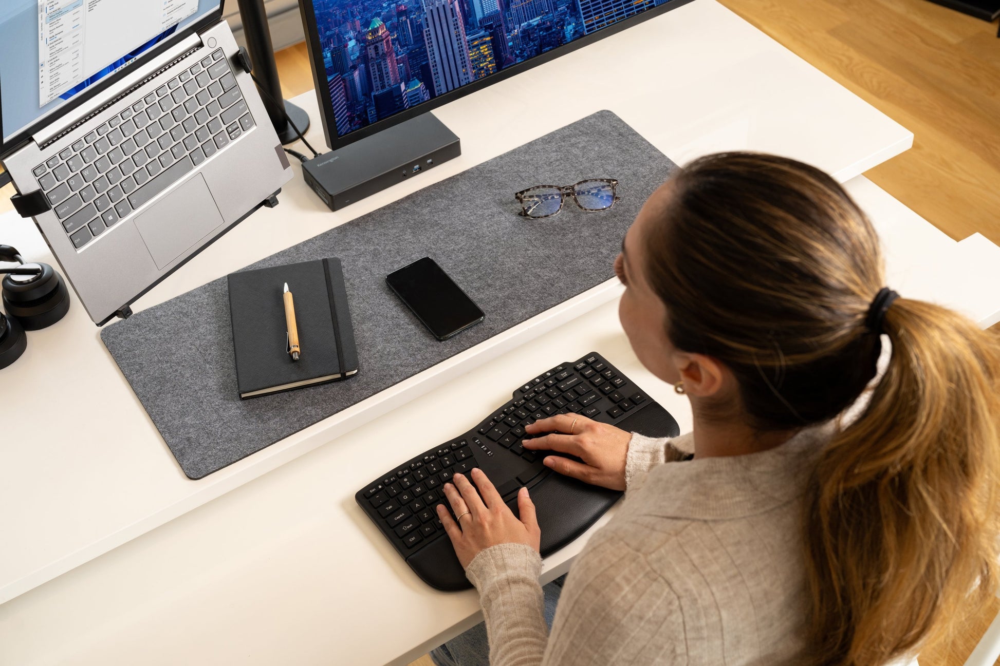 Kensington EQ Pro Fit KB675 TKL Ergo oplaadbaar toetsenbord met multimedia - 4